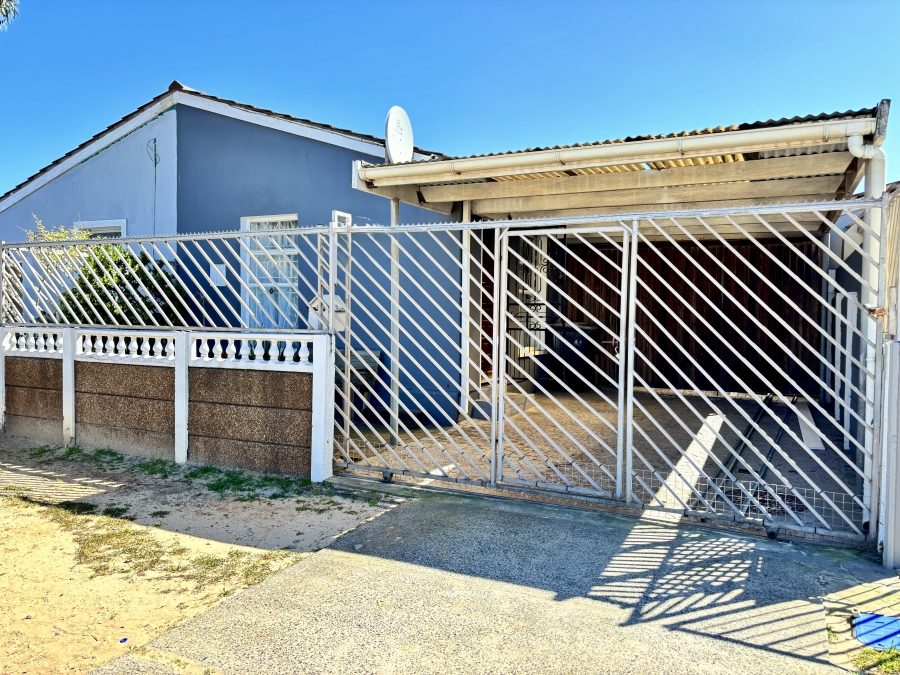 3 Bedroom Property for Sale in Portlands Western Cape
